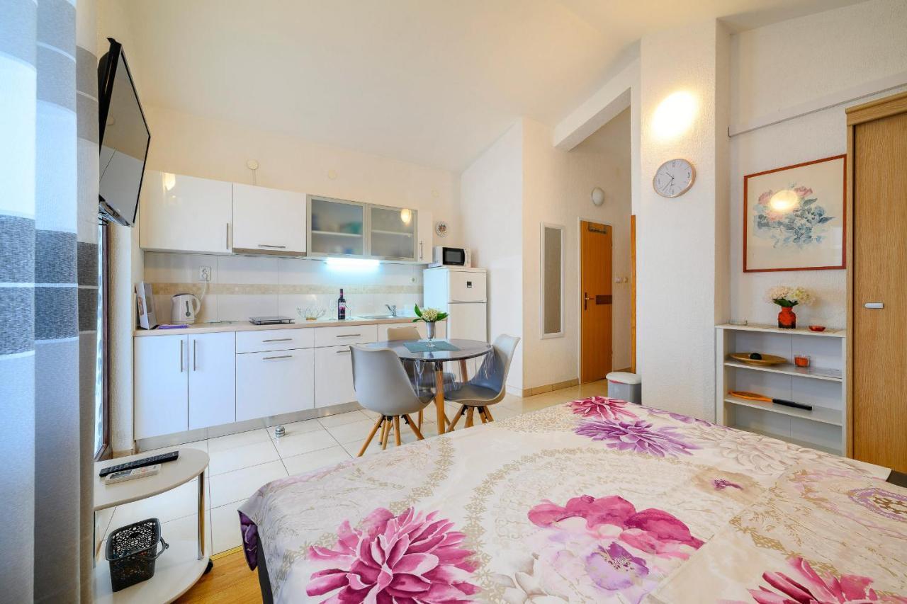 Stela Apartments Zablaće 外观 照片
